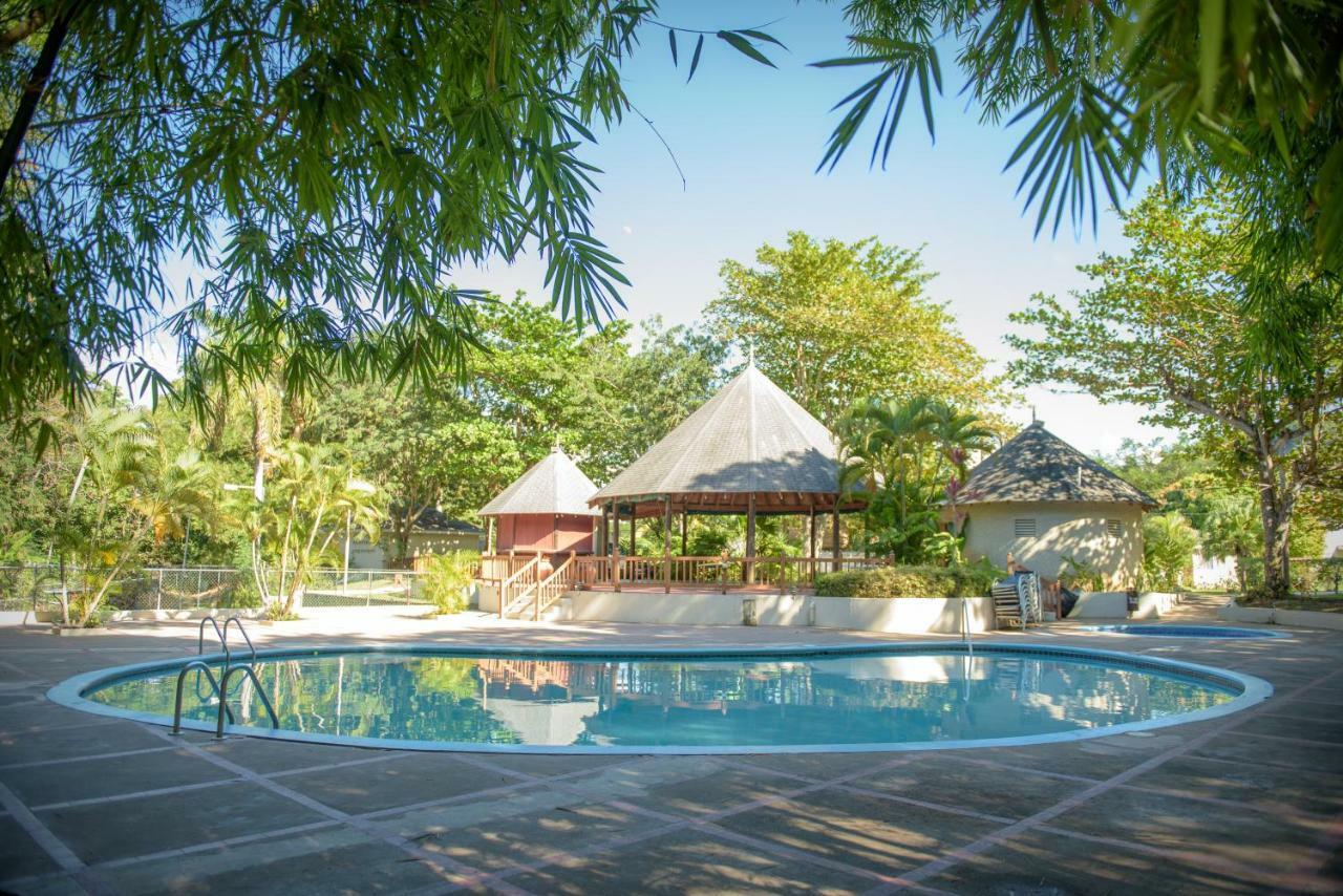 Tropical Escape Villa 奥乔里奥斯 外观 照片